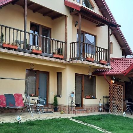 Hotel Bella Daria Cimpulung Exteriér fotografie