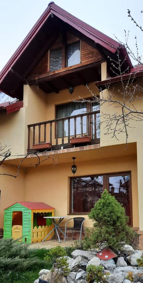 Hotel Bella Daria Cimpulung Exteriér fotografie